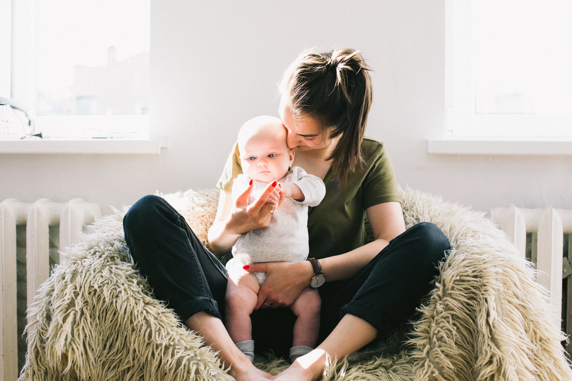 makeup for moms busy with child