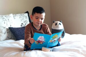 toys and books children's bedroom